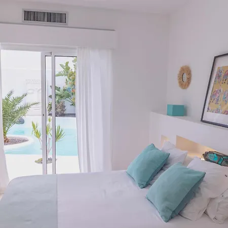 Guajara Piscina Climatiz Jacuzzi 714 * קורלחו